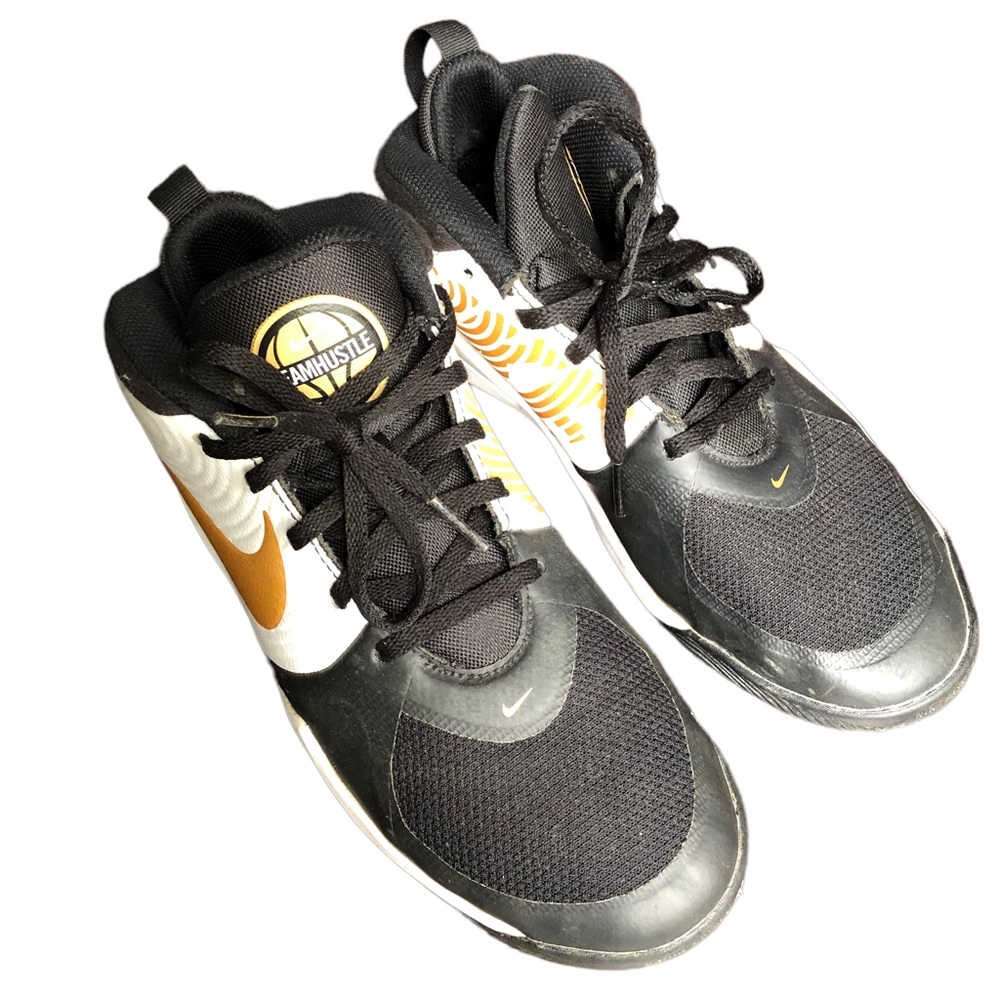 Nike Boy’s sneakers, US 6Y